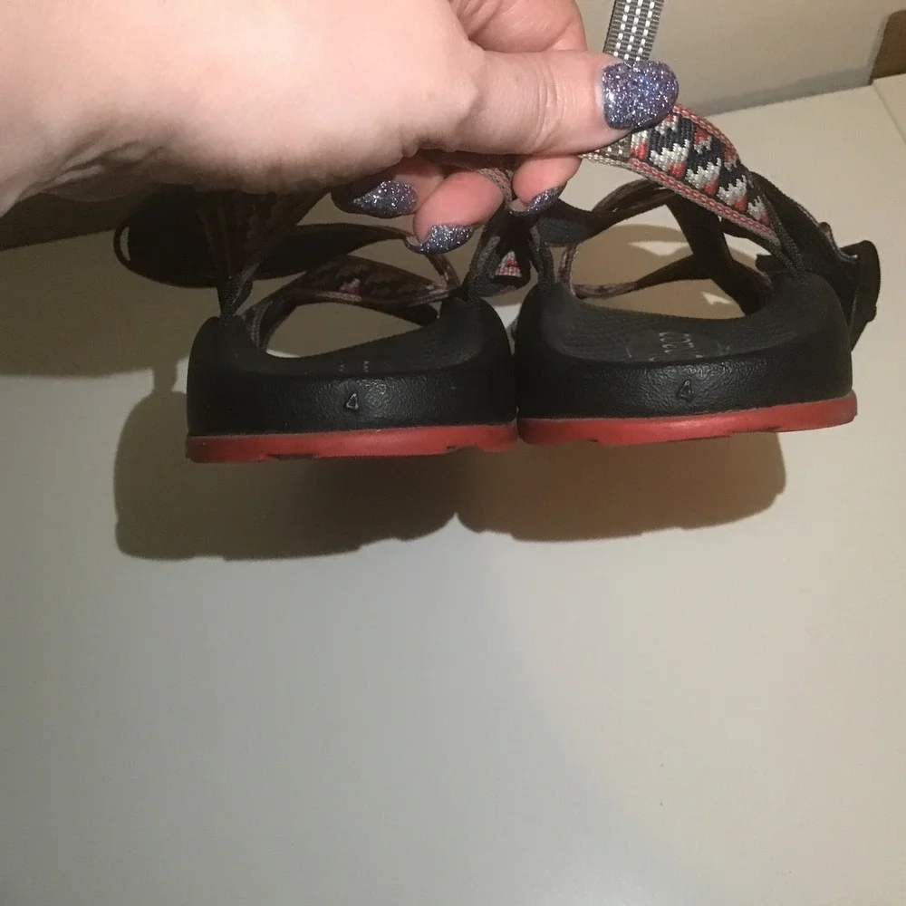 Chaco‎ Kids Z1 Ecotread Sandals Tribal Black Red Geometric Straps Youth Size 4
